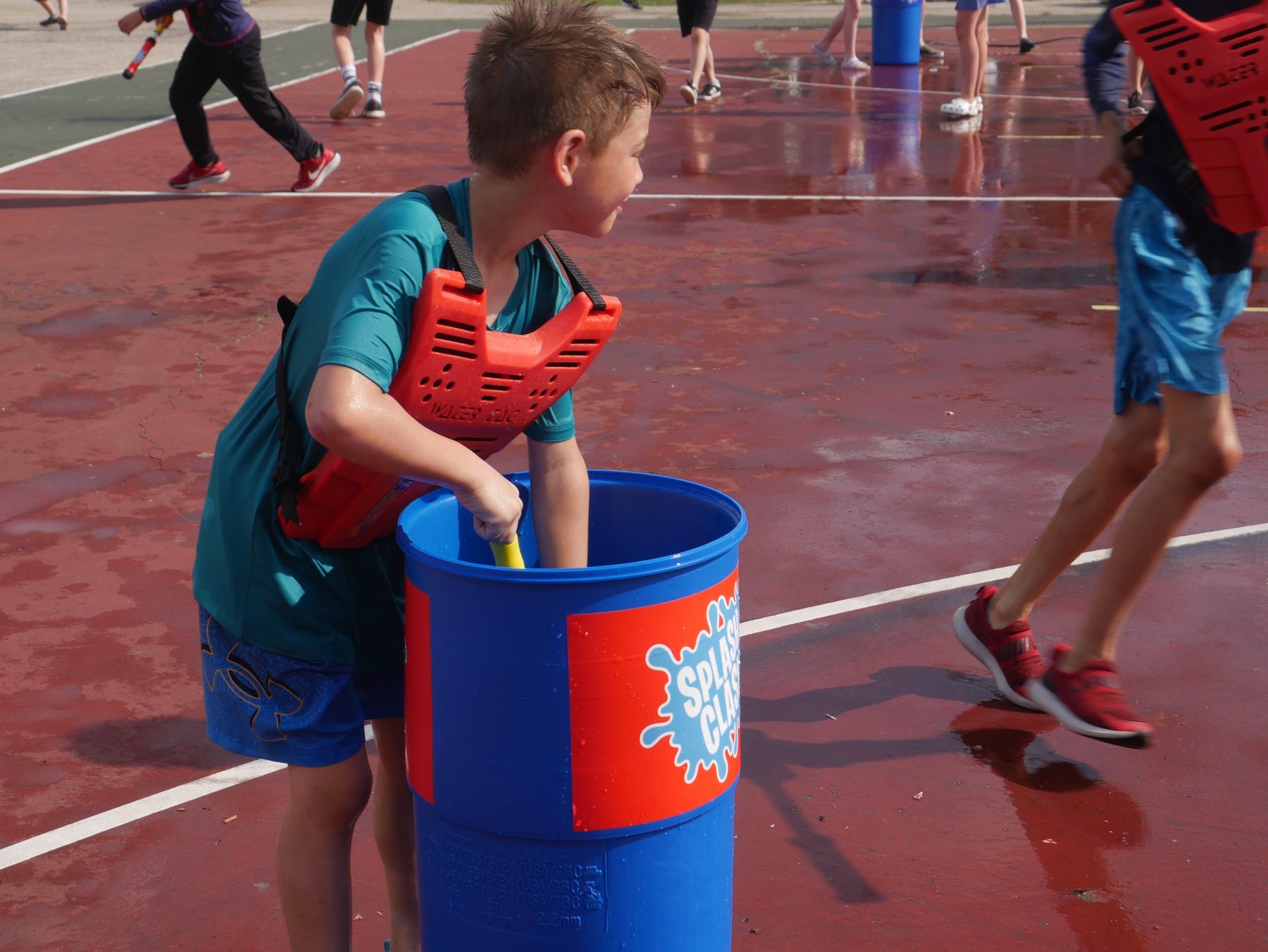 Players refilling blasters at the Splash Clash reservoir
